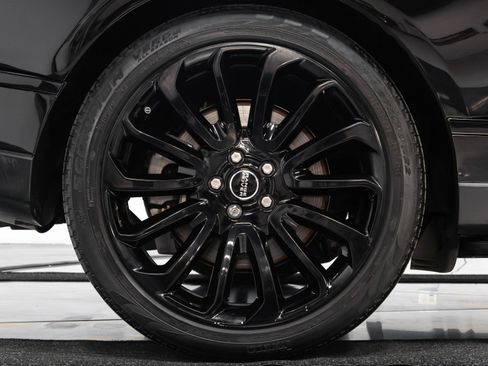 Used 2022 Land Rover Range Rover Autobiography image 22