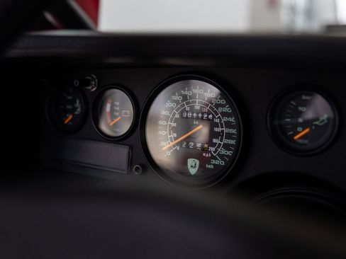 Used 1989 Lamborghini Countach Coupe RWD image 17
