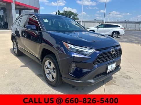 Used 2025 Toyota RAV4 XLE w/ Convenience Package AWD/4WD image 4