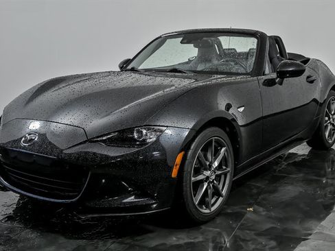 Used 2016 MAZDA MX-5 Miata Grand Touring image 5