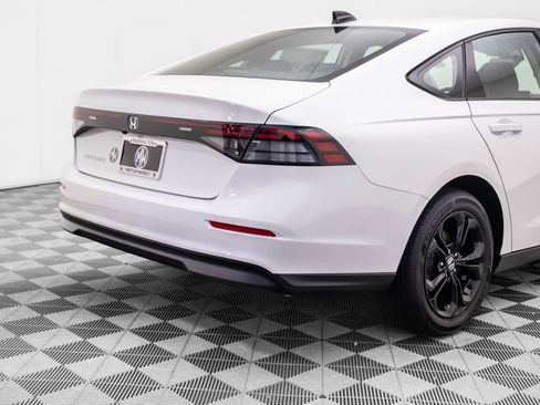 Used 2025 Honda Accord SE image 32