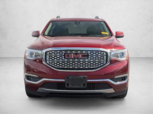 Used 2018 GMC Acadia Denali w/ Technology Package AWD/4WD image 2