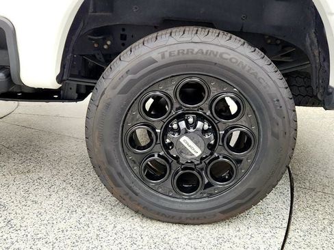 Used 2024 Ford F250 Lariat w/ Sport Appearance Package AWD/4WD image 9
