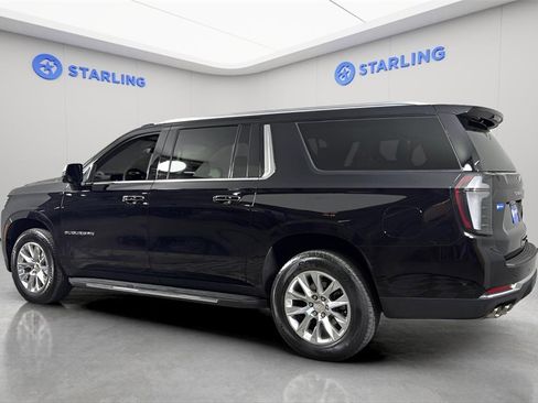 Certified 2025 Chevrolet Suburban Premier image 4