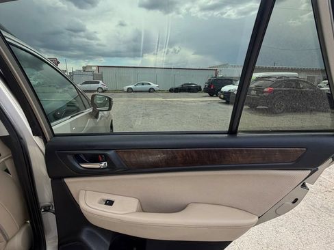 Used 2015 Subaru Outback 2.5i Limited AWD/4WD image 20