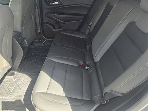 Used 2024 Chevrolet Trax ACTIV w/ Sunroof Package image 13