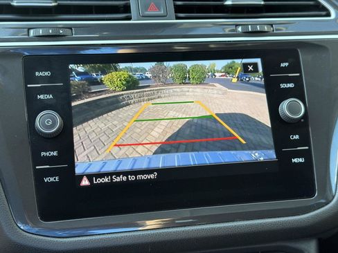 Used 2024 Volkswagen Tiguan SE FWD image 27