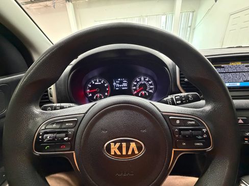 Used 2018 Kia Sportage LX FWD image 23