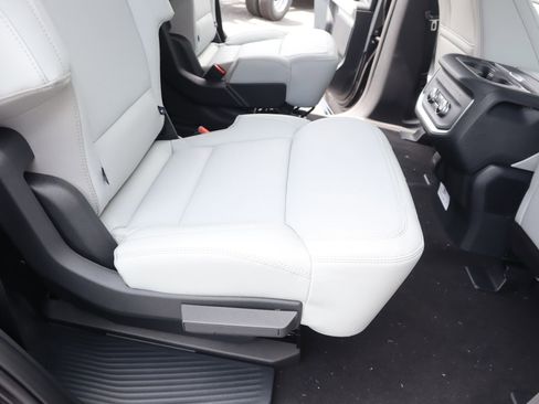 New 2026 Ford Expedition Platinum AWD/4WD image 14