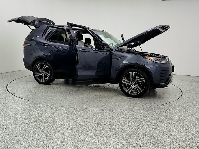 New 2026 Land Rover Discovery Limited Edition AWD/4WD image 10