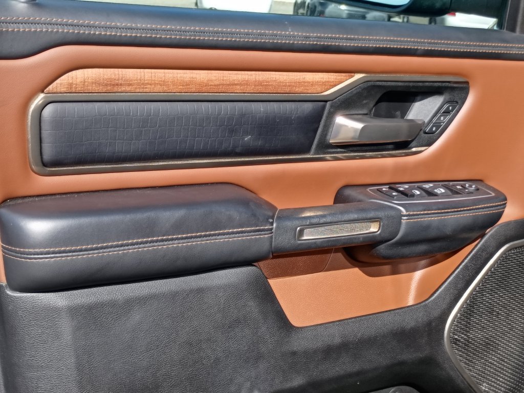 Used 2023 RAM 1500 Limited w/ Body-Colour Bumper Group AWD/4WD image 16