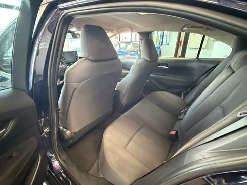 Used 2021 Toyota Corolla LE FWD image 17