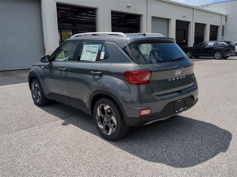 New 2026 Hyundai Venue SEL image 4