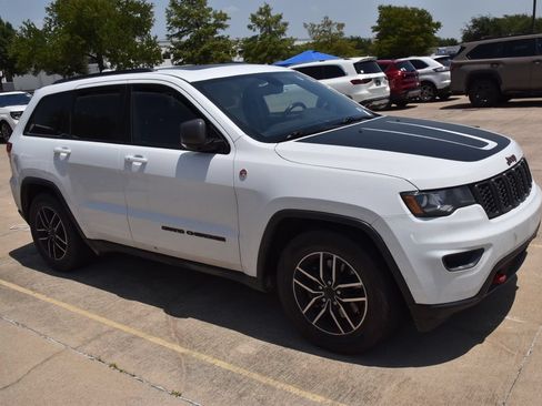 Used 2021 Jeep Grand Cherokee Trailhawk AWD/4WD image 4
