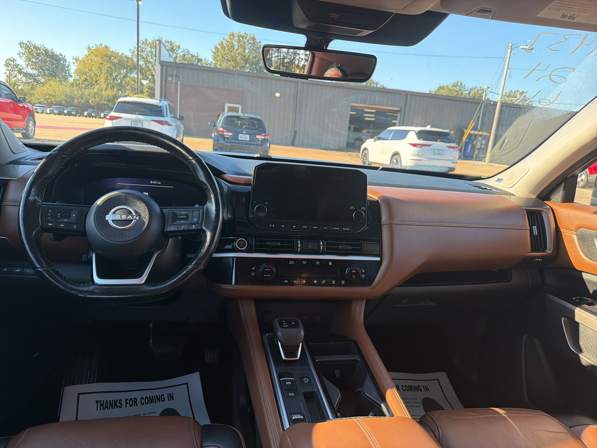 Used 2024 Nissan Pathfinder Platinum w/ Cargo Package FWD image 12