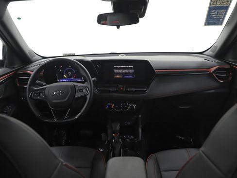 Used 2024 Chevrolet TrailBlazer RS w/ Driver Confidence Package image 13