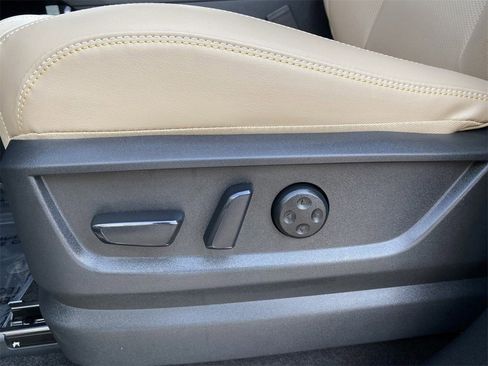 New 2026 Nissan Armada Platinum image 21