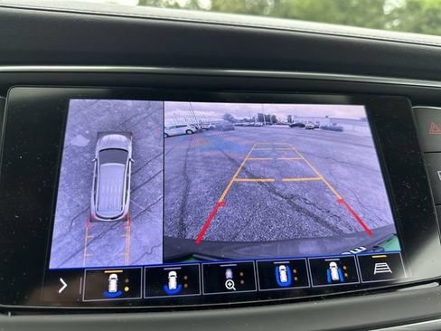 Used 2020 Buick Enclave Avenir w/ Avenir Technology Package FWD image 26