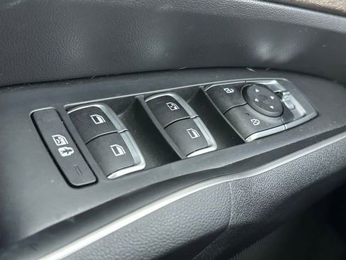 Used 2022 Kia Sorento S w/ Panoramic Sunroof Package image 18