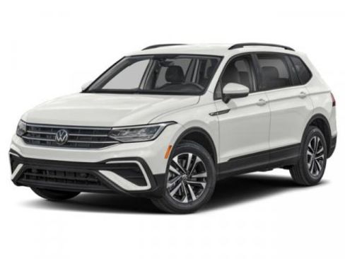 Used 2023 Volkswagen Tiguan S image 4