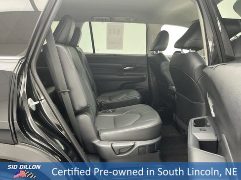 Used 2024 Toyota Grand Highlander XLE image 21