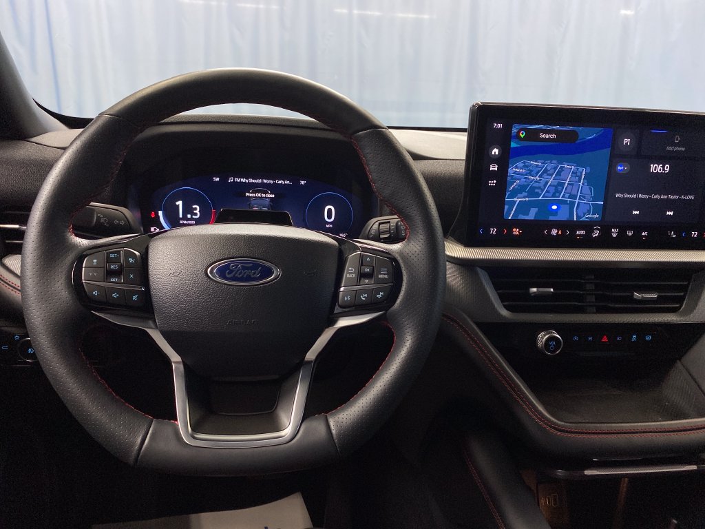Used 2025 Ford Explorer ST-Line w/ ST-Line Street Pack AWD/4WD image 21