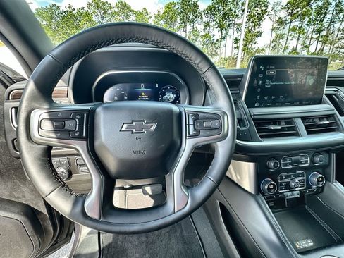 Certified 2024 Chevrolet Tahoe Z71 w/ Luxury Package image 11