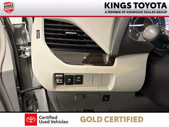 Certified 2020 Toyota Sienna XLE w/ XLE Navigation Package FWD image 31
