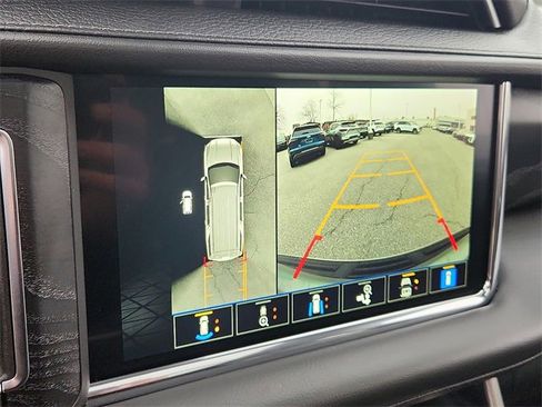 Certified 2023 GMC Yukon XL Denali image 19