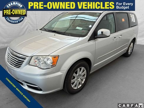 Used 2012 Chrysler Town & Country Touring-L w/ Entertainment Group #2 FWD image 1