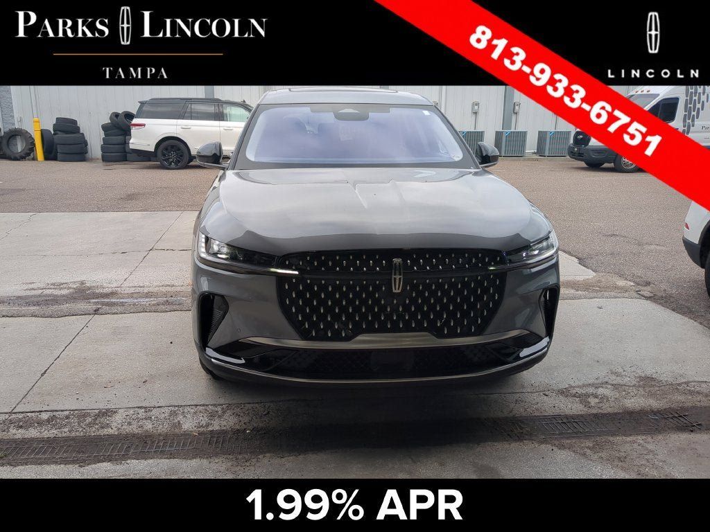 Used 2025 Lincoln Nautilus Premier w/ Equipment Group 102A AWD/4WD image 5