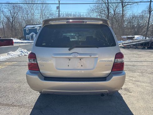 Used 2005 Toyota Highlander Limited image 14