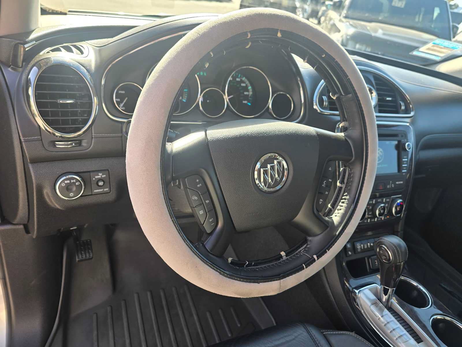 Used 2017 Buick Enclave Premium w/ Experience Buick Package AWD/4WD image 26