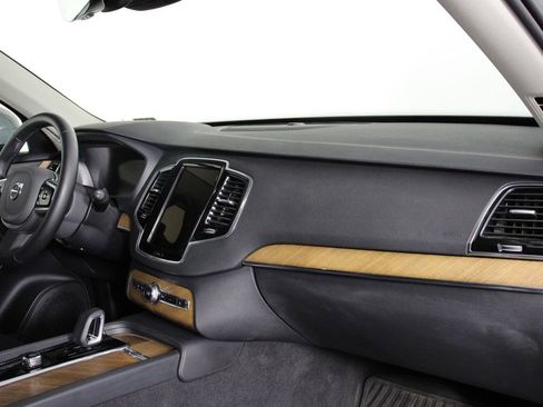 Used 2024 Volvo XC90 T8 Plus w/ Protection Package Premier image 22