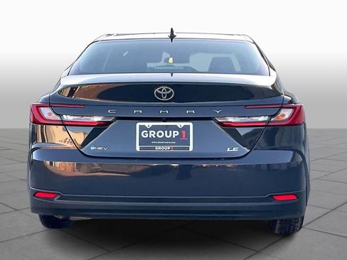 Used 2025 Toyota Camry LE image 5