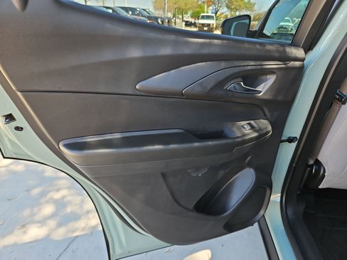 Certified 2025 Chevrolet TrailBlazer LS w/ LS Convenience Package image 15