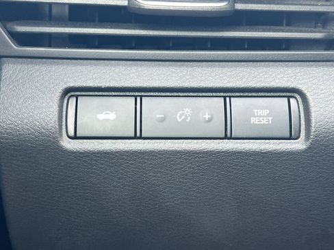 Used 2024 Nissan Altima 2.5 SV FWD image 36