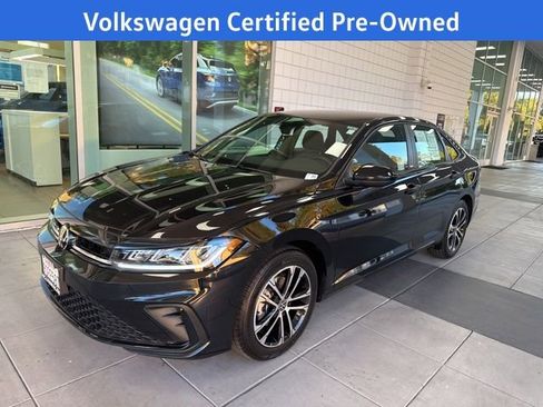 Certified 2025 Volkswagen Jetta Sport image 2