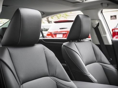 Certified 2025 Lexus ES 300h w/ Premium Package image 26