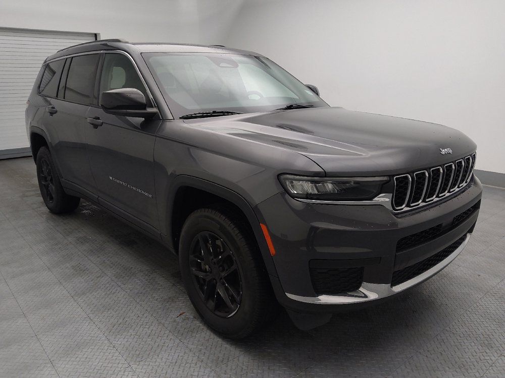 Used 2023 Jeep Grand Cherokee L Laredo RWD image 13