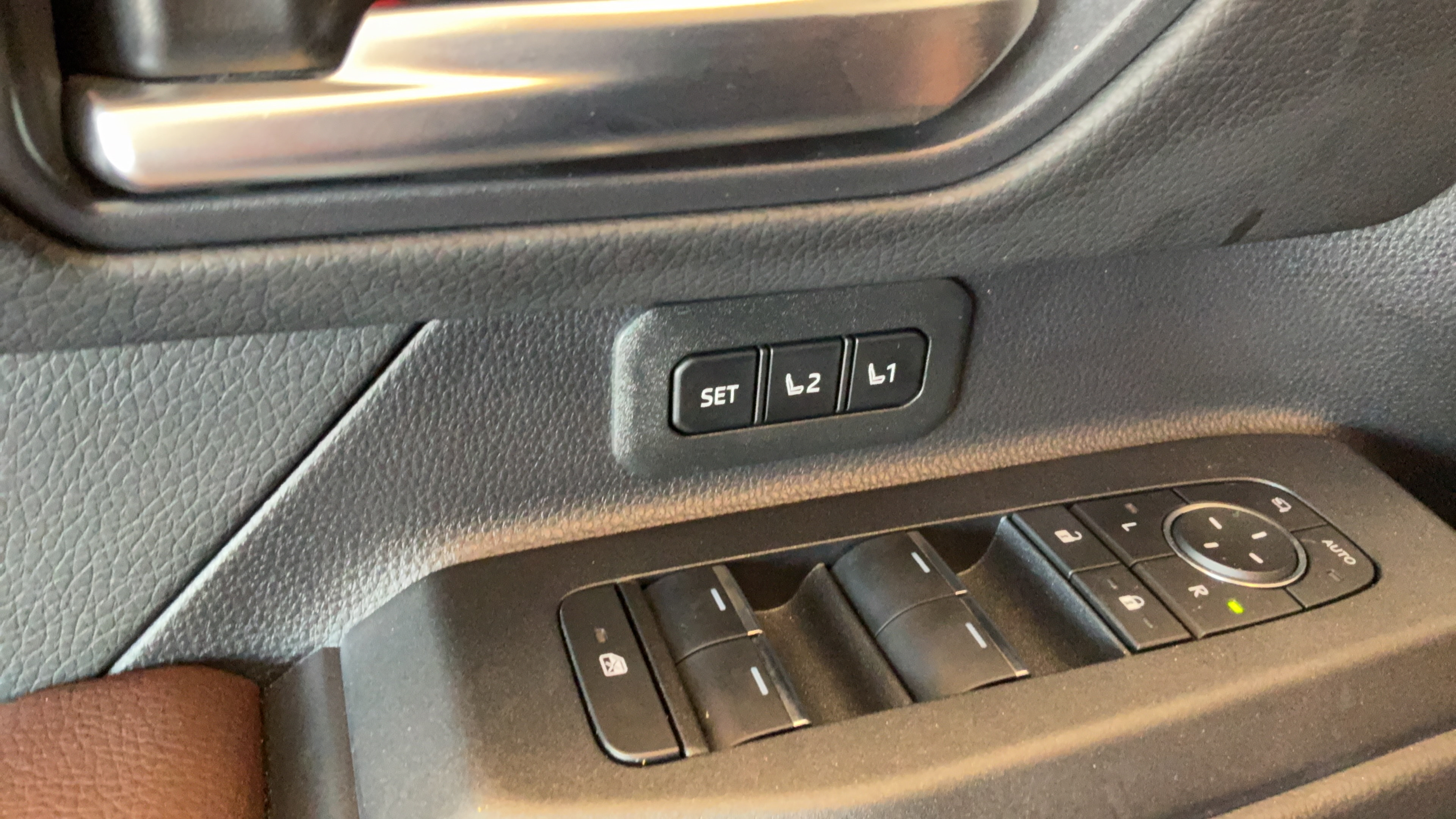 Used 2025 Toyota Land Cruiser w/ Premium Package AWD/4WD image 21