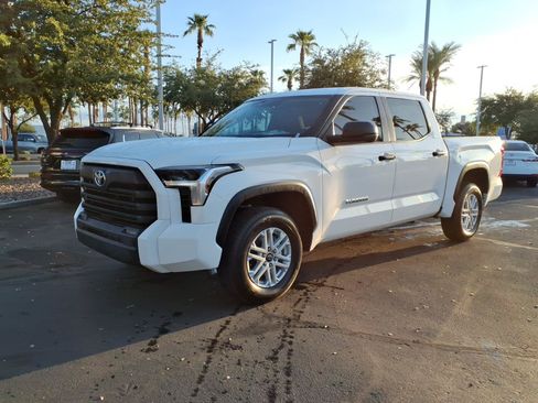 Used 2024 Toyota Tundra SR5 AWD/4WD image 8