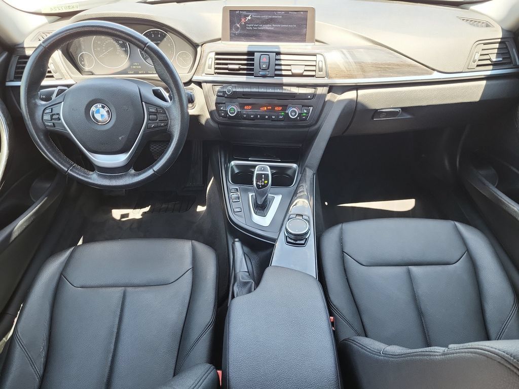 Used 2015 BMW 328i xDrive Wagon AWD/4WD image 18