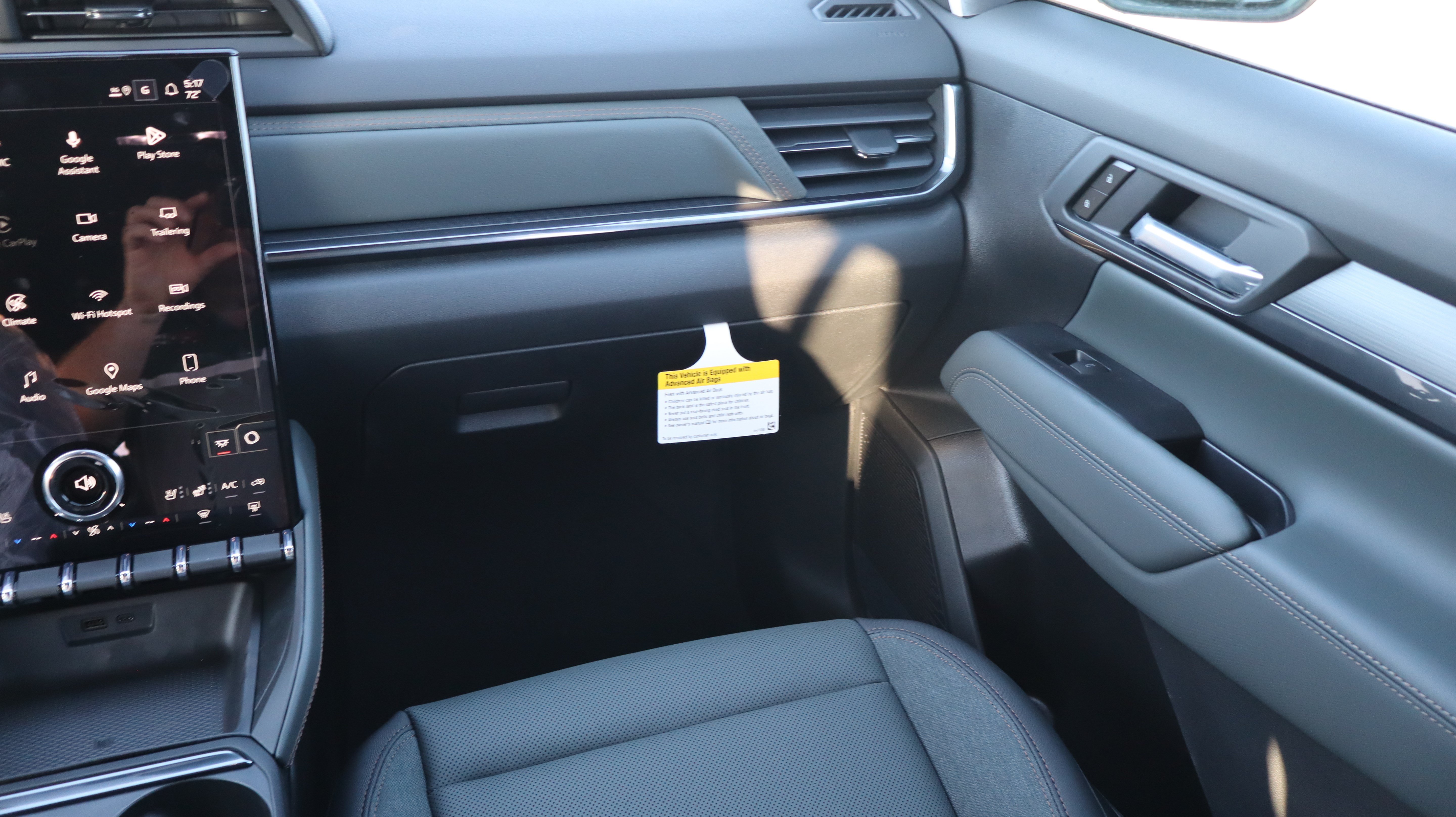 New 2027 GMC Terrain AT4 w/ Convenience Package III AWD/4WD image 10