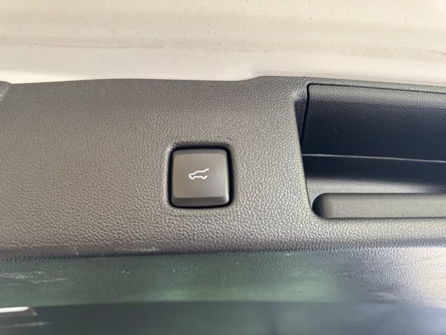Used 2022 Ford Escape SEL w/ SEL Stealth AWD Package image 31