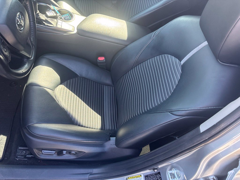 Used 2022 Toyota Camry SE w/ Carpet Mat Package (TMS) FWD image 15