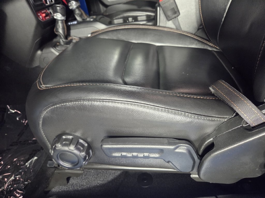 Used 2023 Jeep Wrangler Unlimited Rubicon 392 AWD/4WD image 11