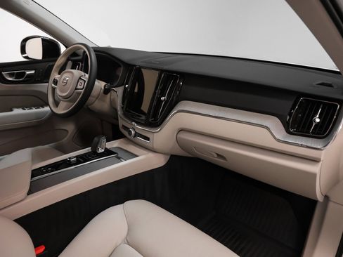 Used 2025 Volvo XC60 B5 Plus w/ Protection Package Premier image 25