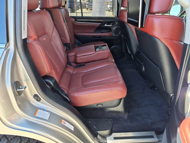 Used 2017 Lexus LX 570 4WD w/ Luxury Package image 23