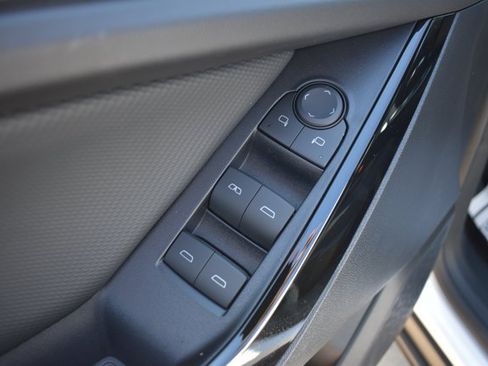 New 2027 Chevrolet Equinox LT FWD image 12